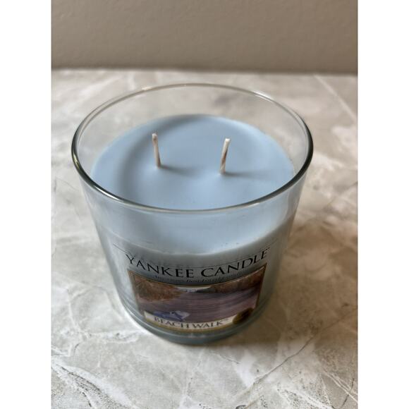 NEW Yankee Candle Beach Walk 12.5 oz 40-50‎ hour Burn Time Blue - Picture 4 of 5